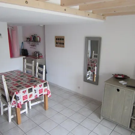 Pavillon 5/6 Pers Avec Piscine A 300m De La Plage, Clim, Parking, Confort - Fr-1-781-6 Holiday home